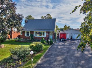 73 Lindel Cres, Welland, ON L3C 3S2