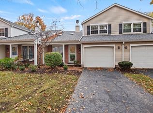 80 Old Pine Ln, Rochester, NY 14615
