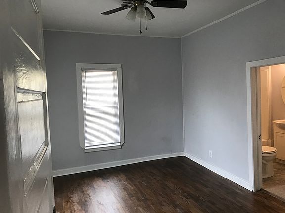 2nd image of 818 SW Jennings Ave