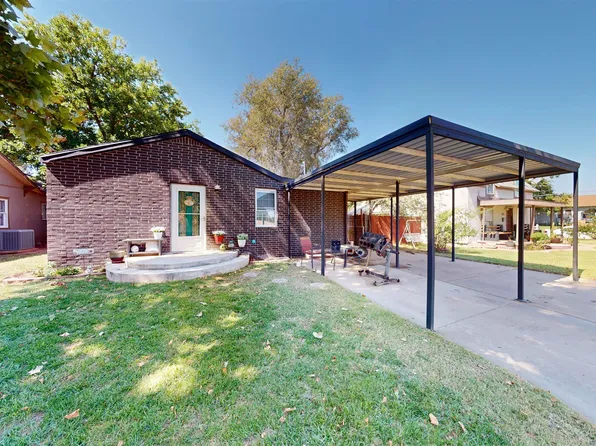 1407 14th St, Woodward, OK 73801