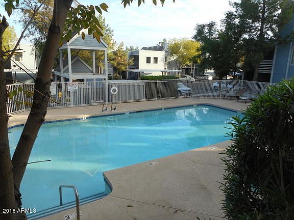 3rd image of 1505 N Center St Unit 123