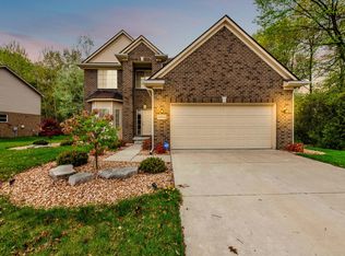 19934 Granger Dr, Brownstown, MI 48174