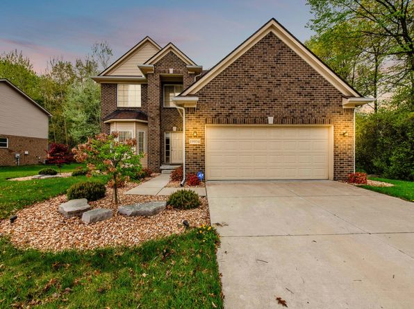 19934 Granger Dr, Brownstown, MI 48174