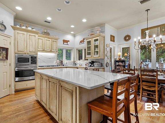 3rd image of 21490 Cotton Creek Dr