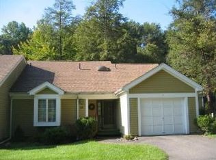 7 Turtle Cv, Stroudsburg, PA 18360