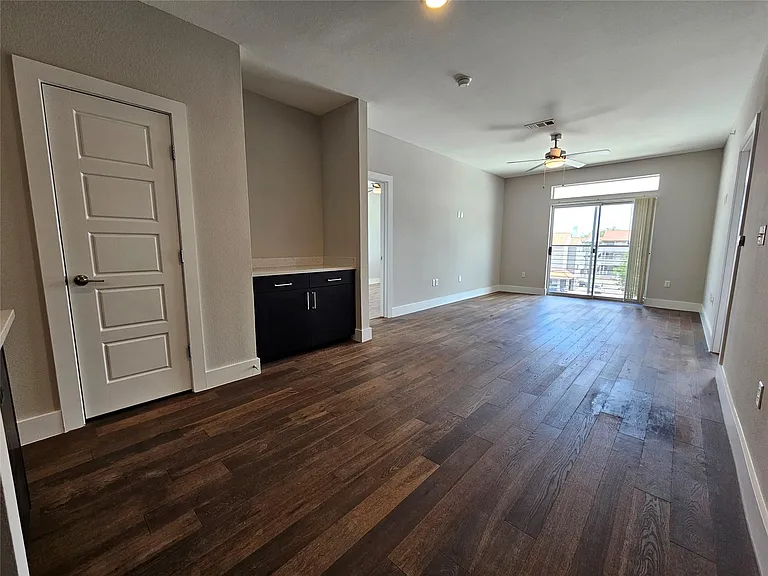 3114 S Congress Ave #302 — Photo 10