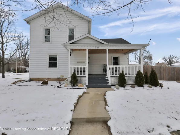 224 W Front St, Grand Ledge, MI 48837