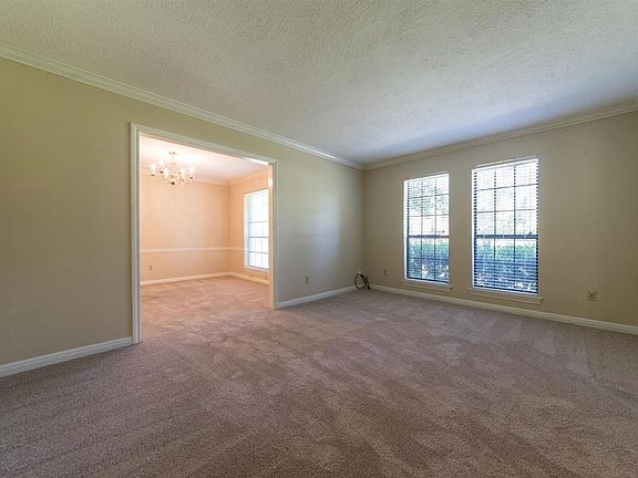 5th image of 1613 Lindenwood Dr