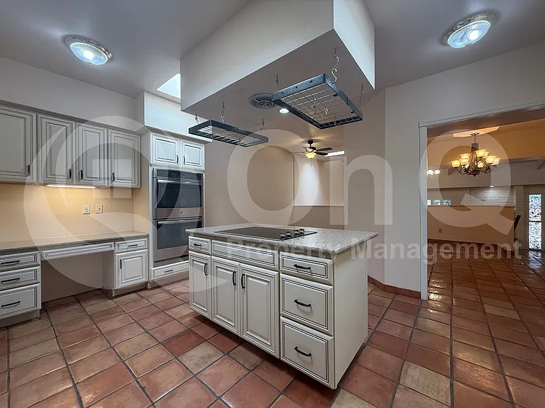 2000 E Campbell Ter — Photo 7