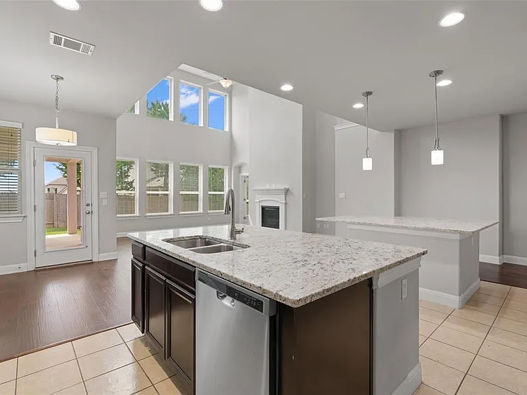 15601 Cabrillo Way — Photo 14