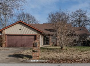 3446 S Valley View Avenue, Springfield, MO 65804