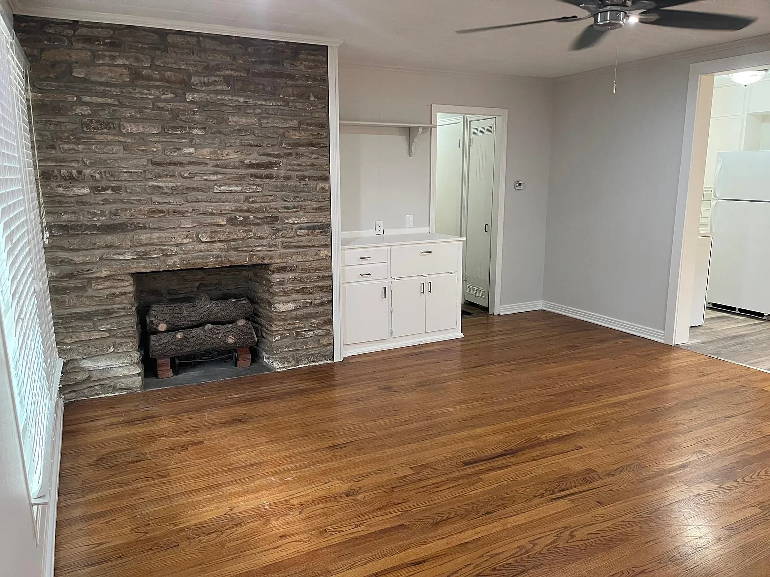 125 S Milton St — Photo 3