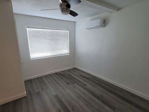 4th image of 1007 E Campbell Ave