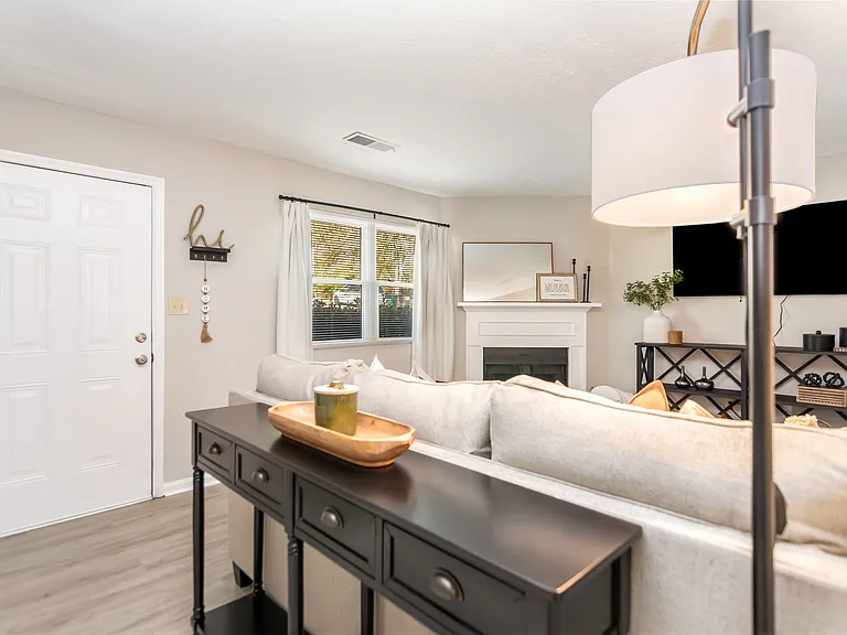 1105 Cousins Rd — Photo 4