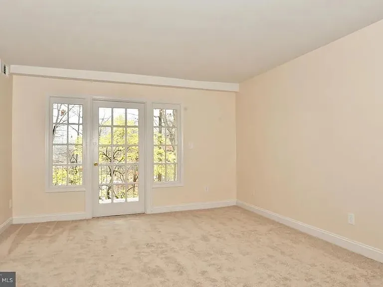 5905 Kingsford Rd #C — Photo 4