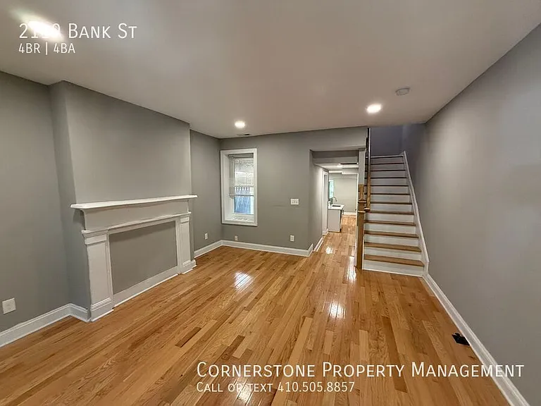 2119 Bank St — Photo 2