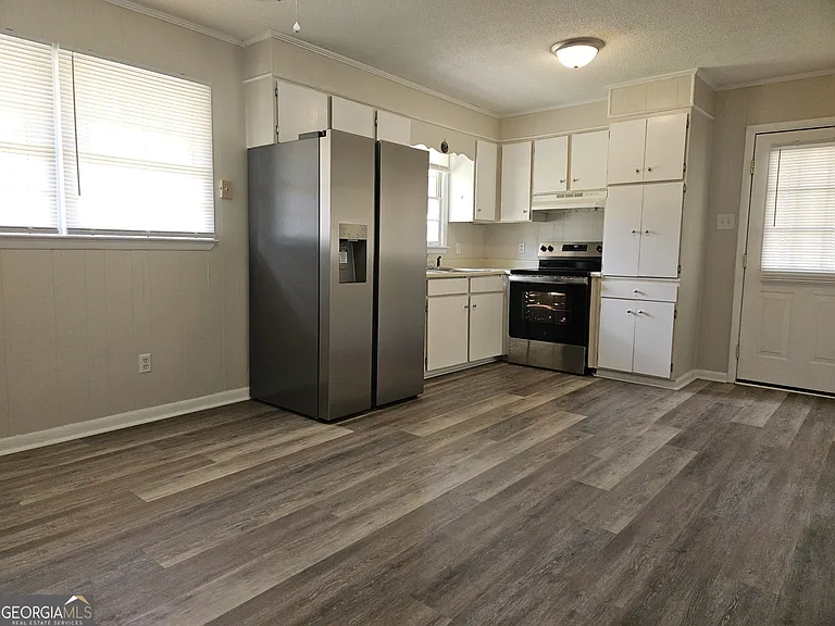 347 Church St — Photo 6
