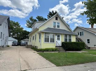 1043 S Washington St, Janesville, WI 53546