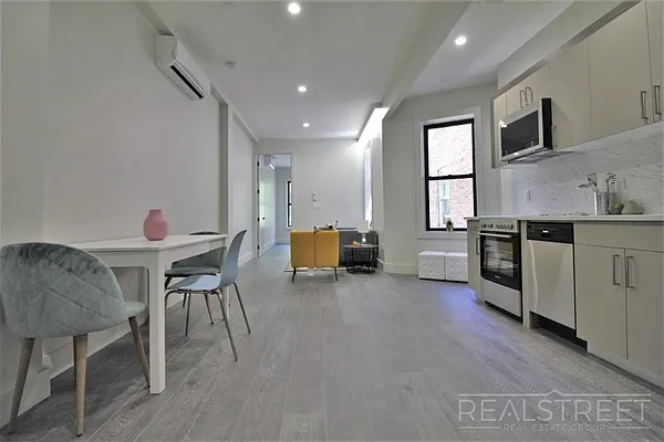 Rented by Real Street Inc | media 2