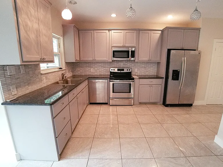 7211 Wind Dale St — Photo 8