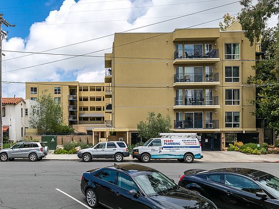 4th image of 2568 Albatross St Unit 5C