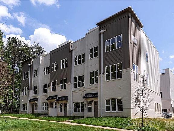 2nd image of 5007 Nimes Rd