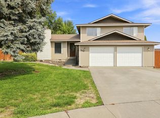 5022 Swallow Ct, West Richland, WA 99353