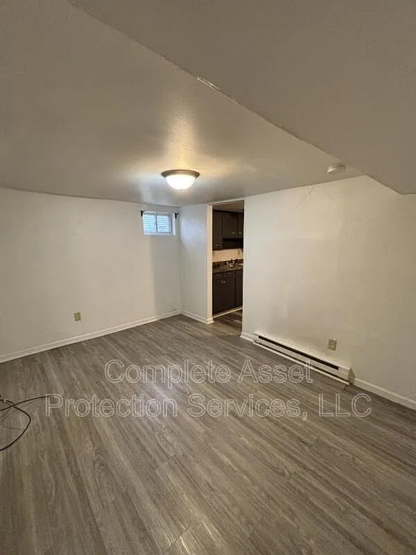 1 bed, 1.0 bath, 700 sqft, $850 — Photo 3