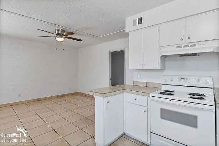 7150 N 27th Ave #5 — Photo 11