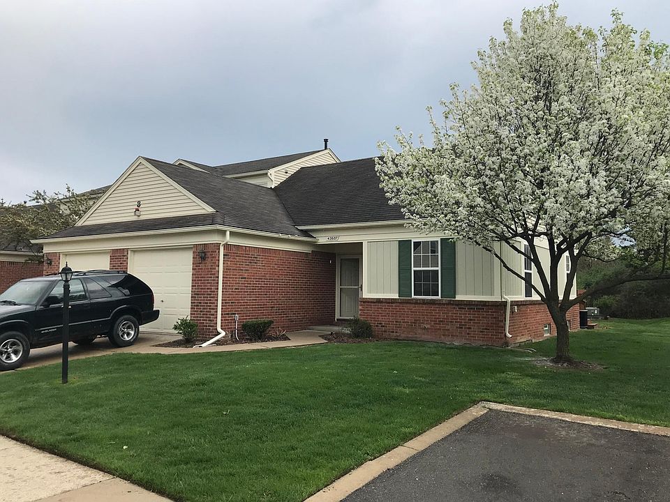 2nd image of 43607 Yorkville Dr #13