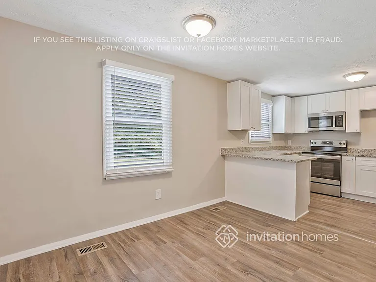 6860 Cainwood Dr — Photo 7