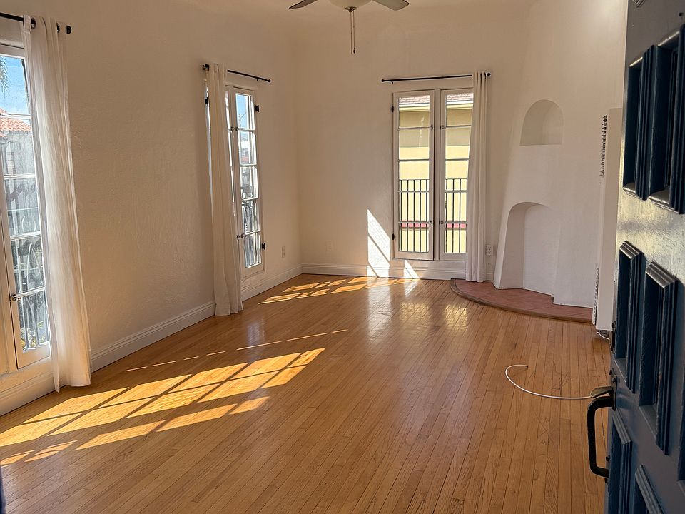 1st image of 102 Pomona Ave APT D