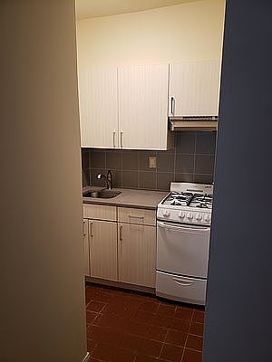 1st image of 11 W 82nd St APT 1