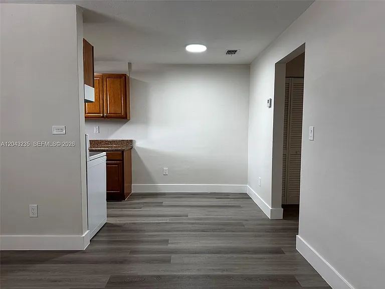 1310 W 29th St #40 — Photo 11