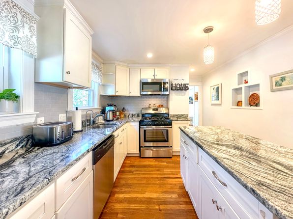 35 Reedsdale Rd