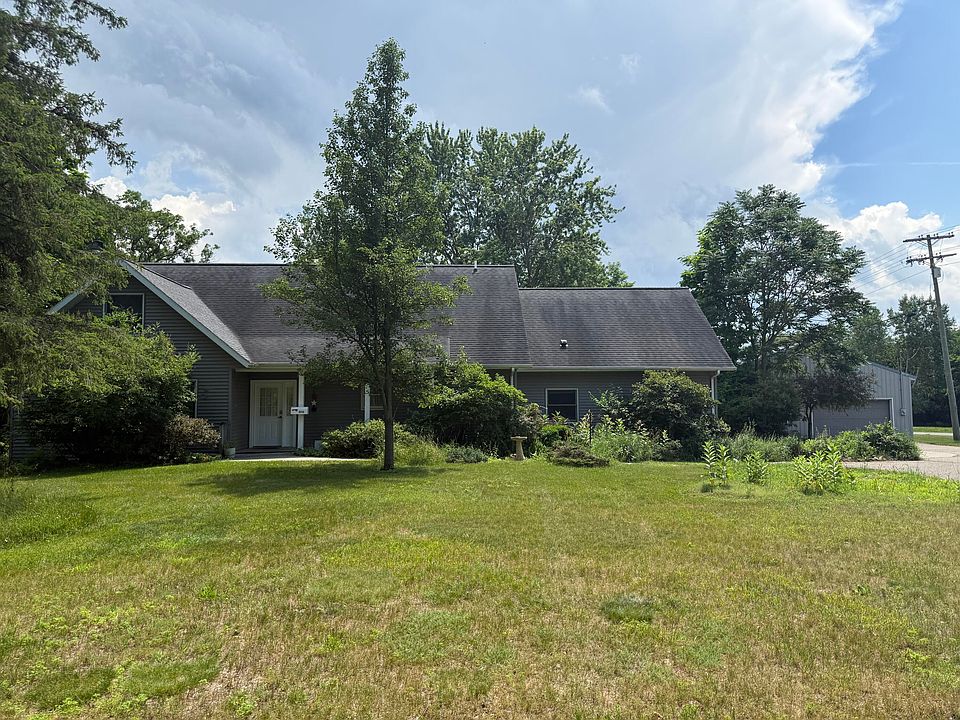 1st image of 8518 3rd St