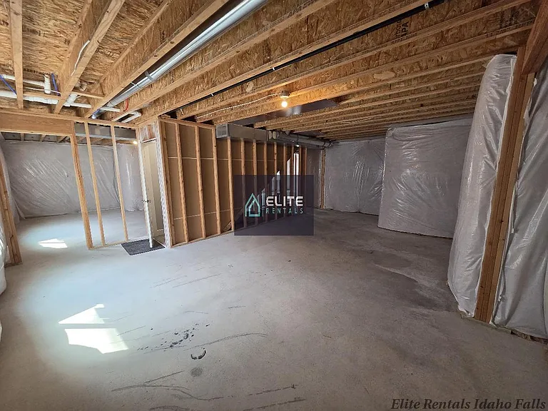 4039 N Livingston Ave — Photo 17