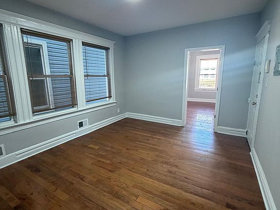 5th image of 76 Halstead St #1
