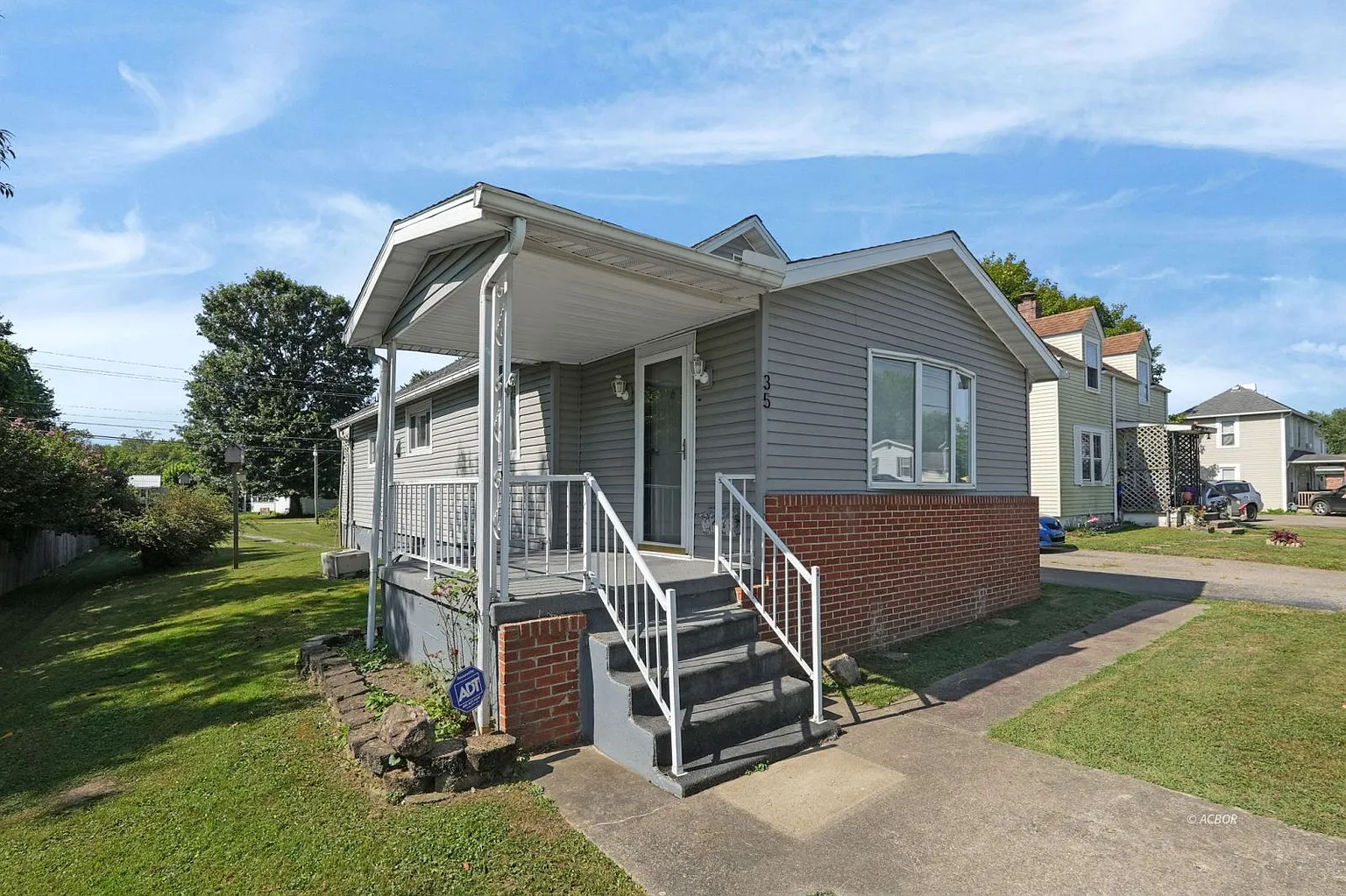 35 Johnson Rd photo 1