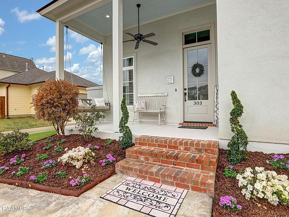 3rd image of 303 Catalina Ln