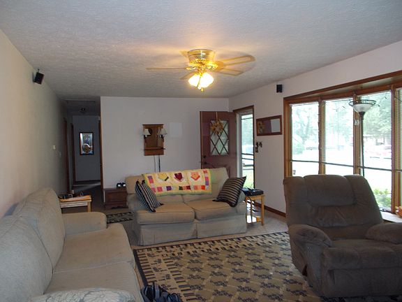 4th image of 213 N Fly Ave