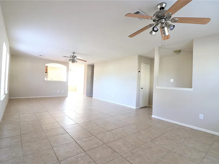 6803 Hayman Dr — Photo 8