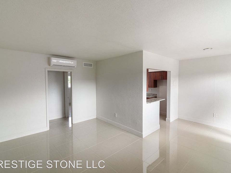 1st image of 13800 NE 6th Ave APT 16