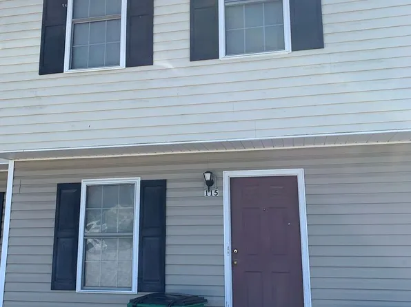 115 Majestic Dr, Christiansburg, VA 24073