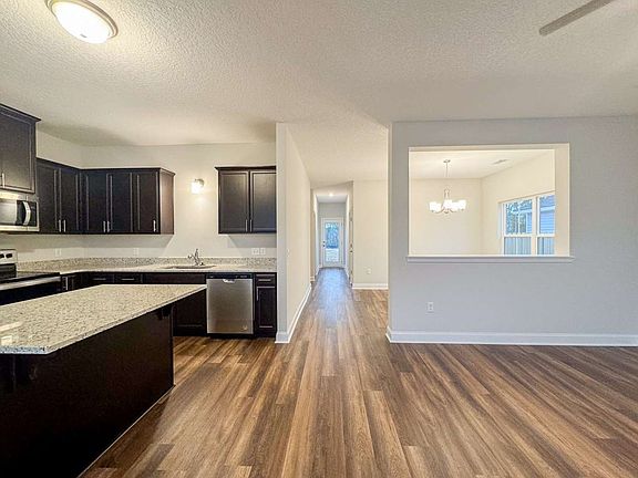 3rd image of 60 Nobles Dr