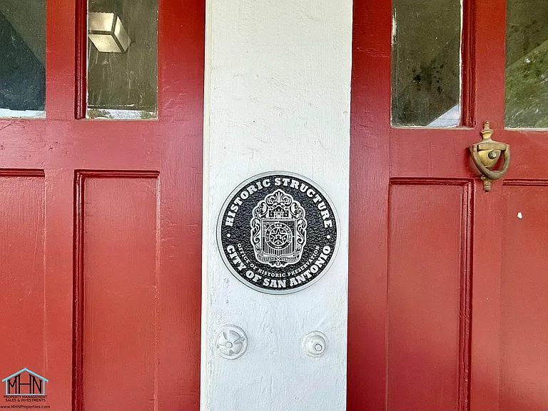 1346 Fulton Ave — Photo 4