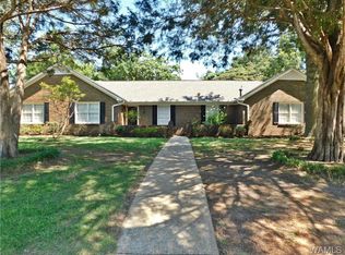 1318 Canterbury Rd, Tuscaloosa, AL 35405