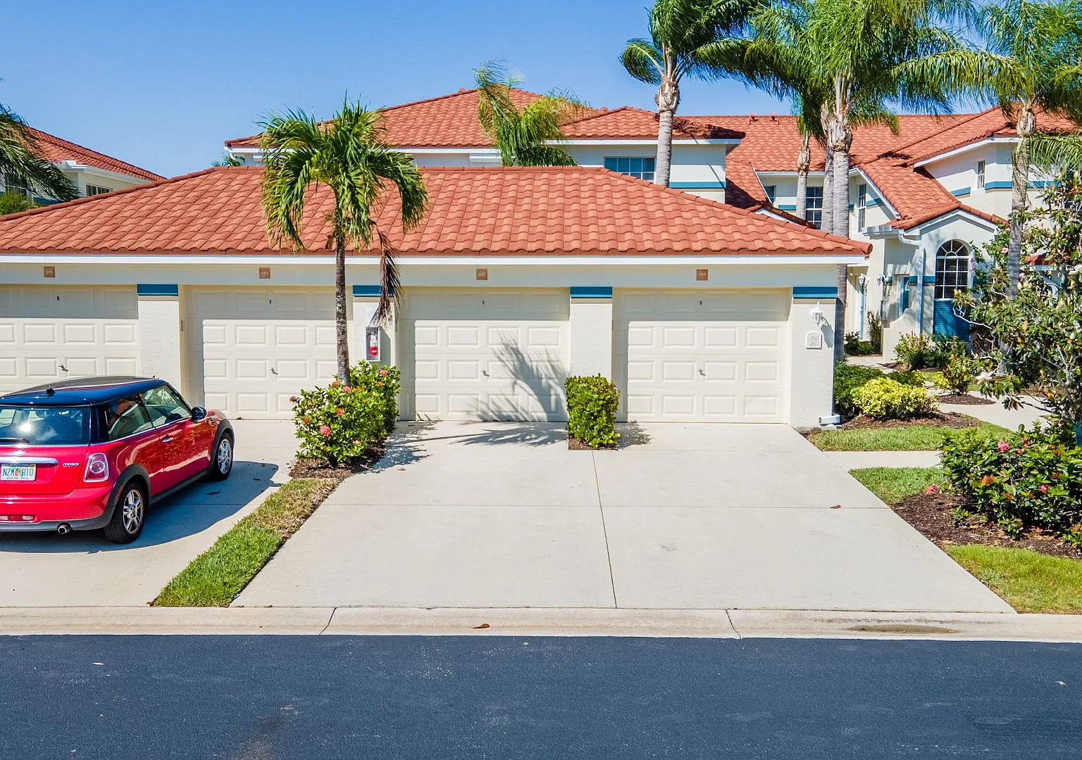 Beautiful Turnkey 3/2 Annual Rental in Bonita Springs!! — Photo 3