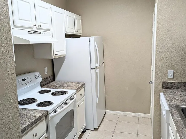 911 N Orange Ave #419 — Photo 18