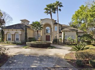 1302 Charter Ct E, Jacksonville, FL 32225